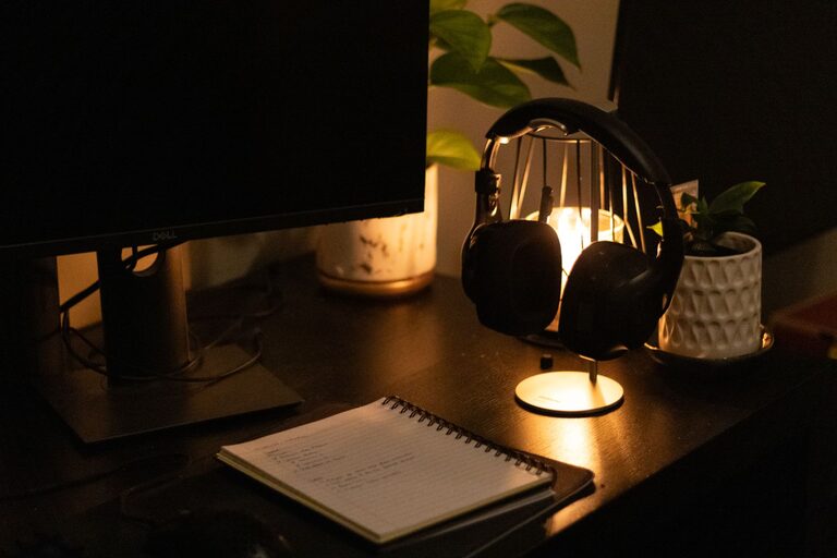 Tips for Creating a Cozy and Productive Home Office Space